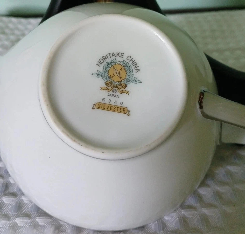 Noritake China Silvester Gravy Boat 2" Japan 6340 White/Silver and Roses