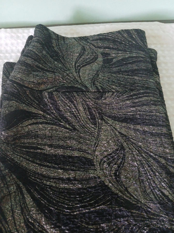 LuLaRoe Fitted short Cassie Skirt - Black Glitter M