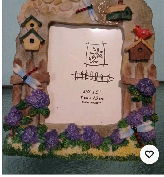 Themed Picture Frame for Bird Watchers & Flower Gardeners
