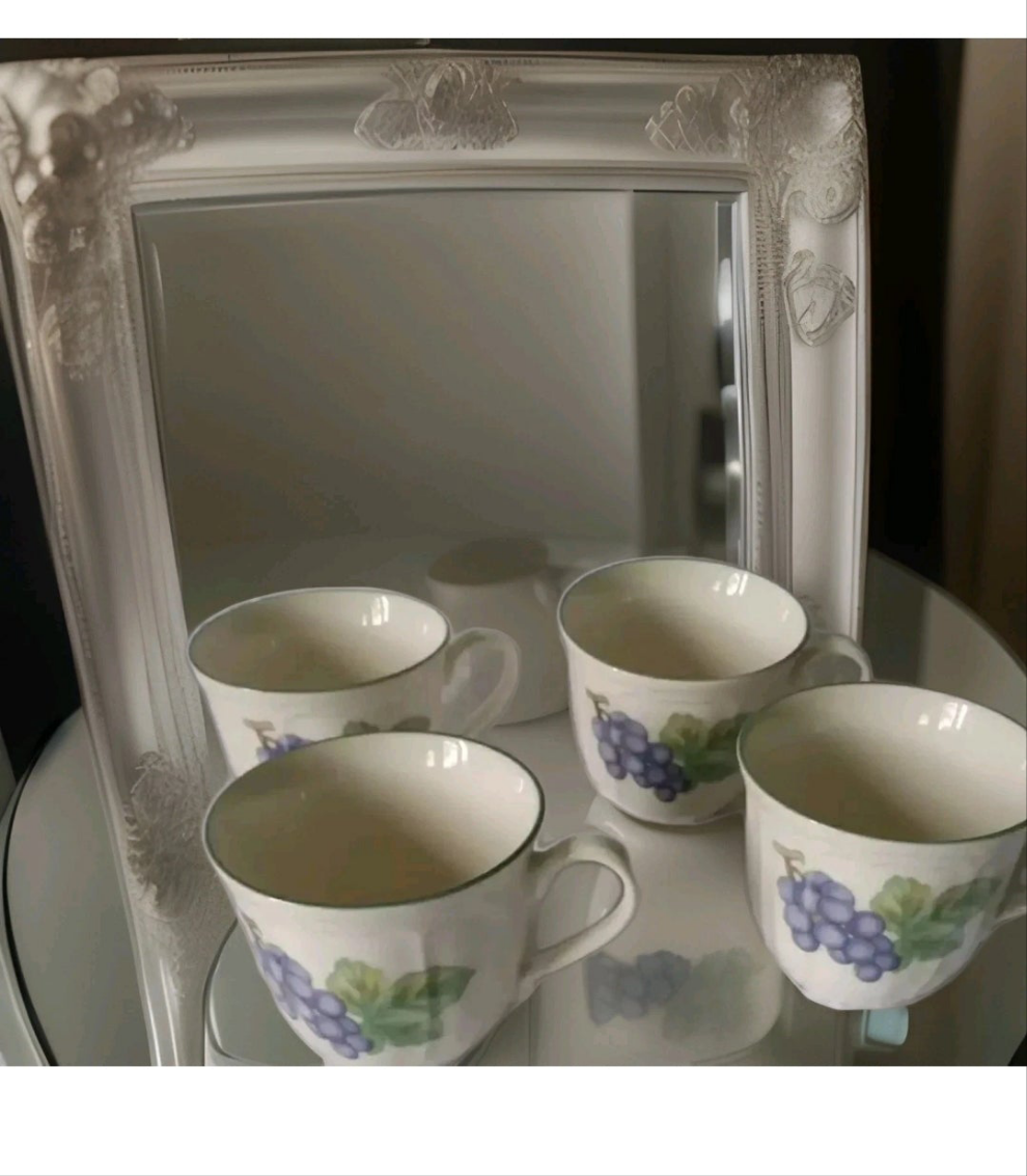 Vintage EPOCH Cups Lot of 4 - Floral Design