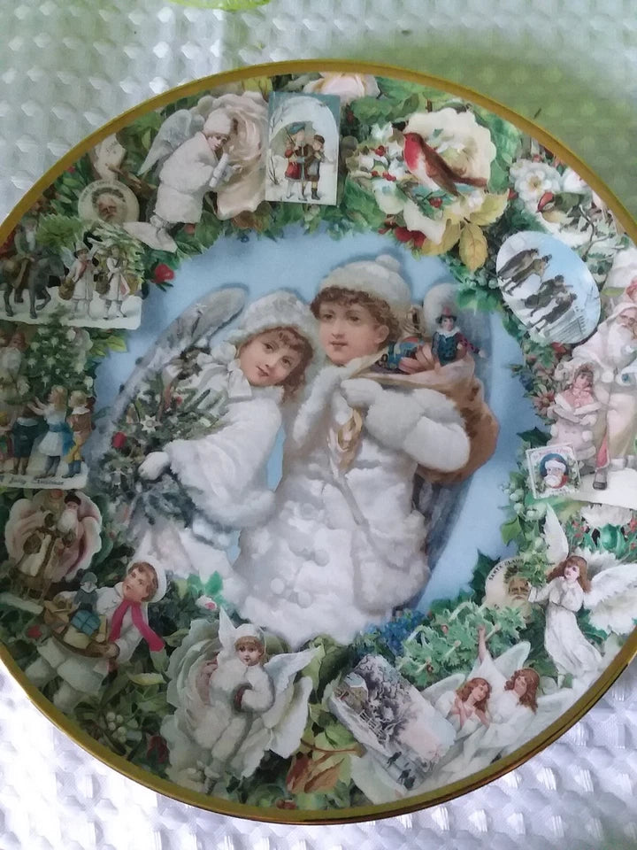 Angels Christmas  collector plate/victorian / collectible  2360B
