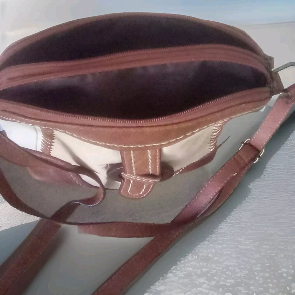 Ladies Leather Crossbody Handbag