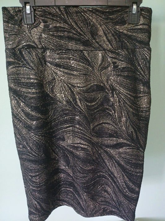 LuLaRoe Fitted short Cassie Skirt - Black Glitter M