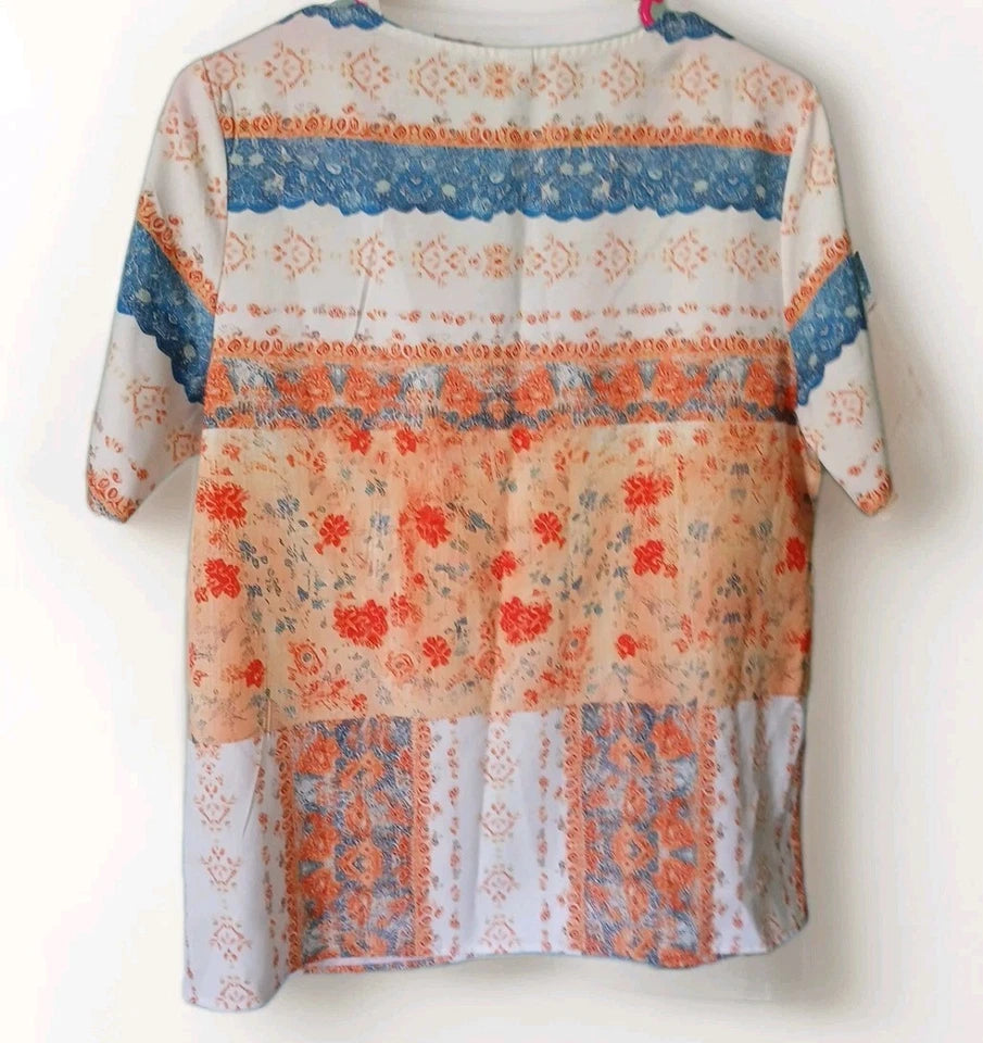 ladies blouse handmade Sz Large V Neck Short Sleeves Light Weight.