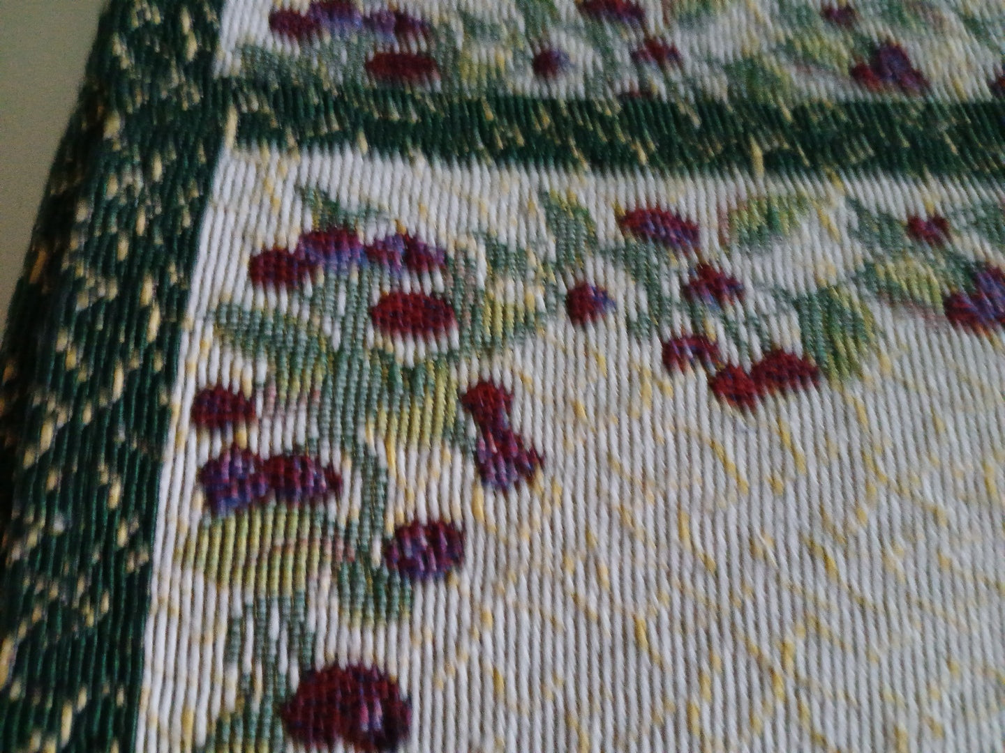 8 piece country placemat set . Fruit and flowers tapestry