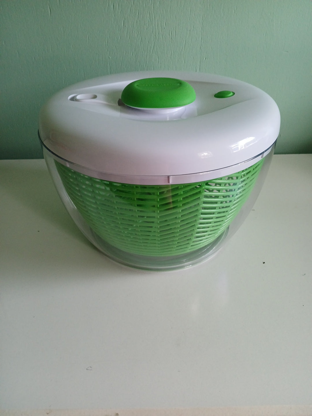 Farberware Salad Spinner 6.65qt Pump-Activated Bowl