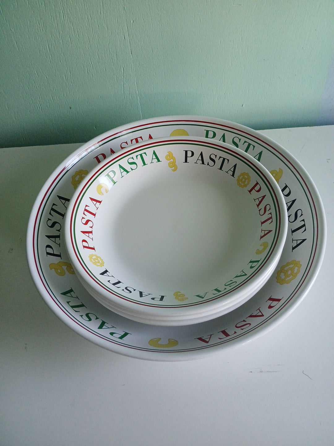 vntg Pasta bowl set