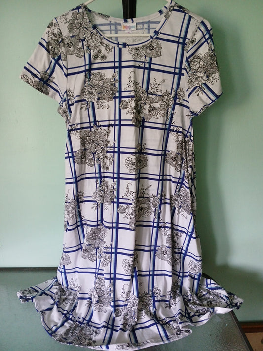 LULAROE dress with Pockets /White, Blue Squares, & Floral Sz M