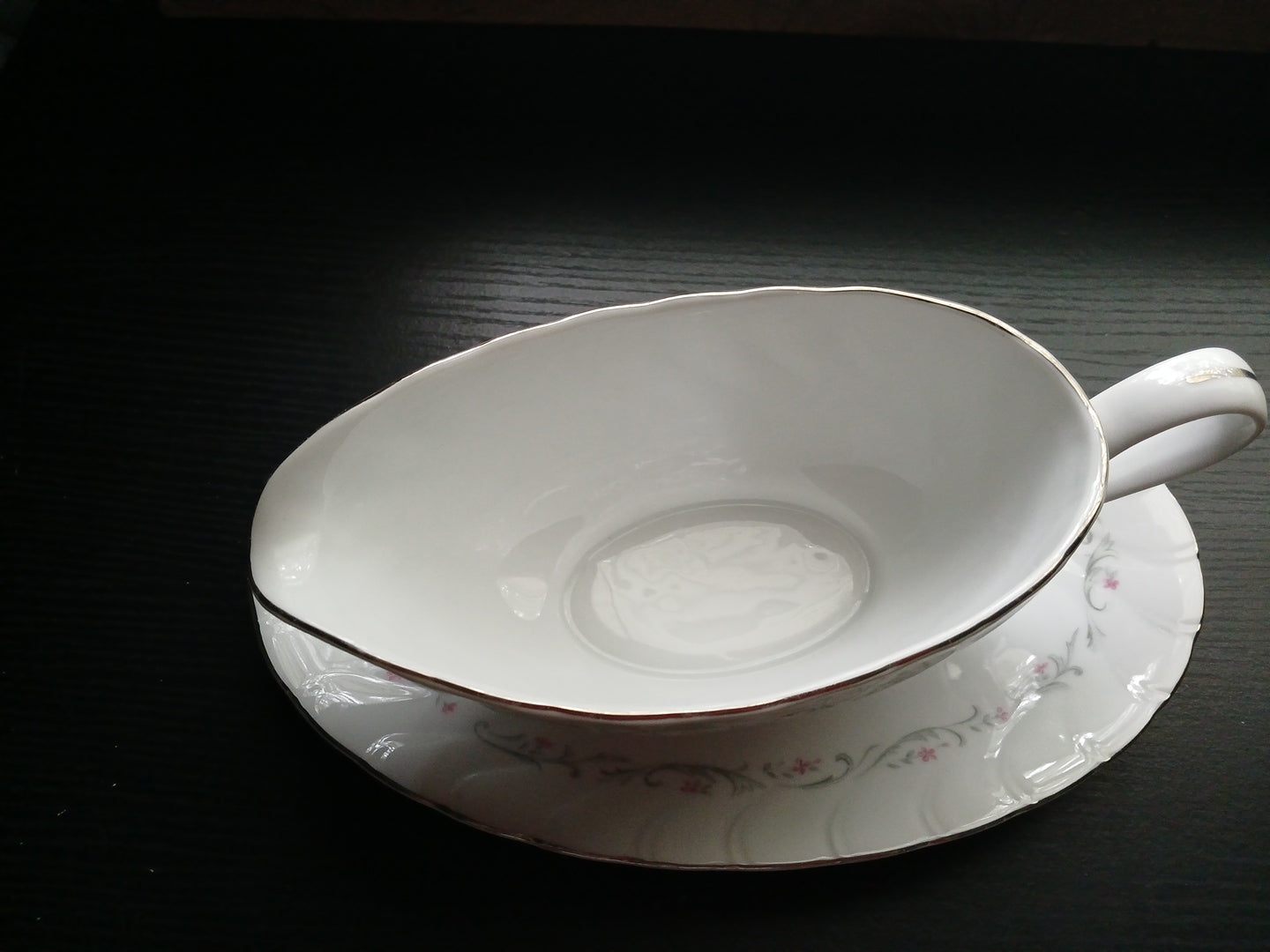 Royal Swirl fine china gravy boat with under plate ,silver trim and pink rose MS