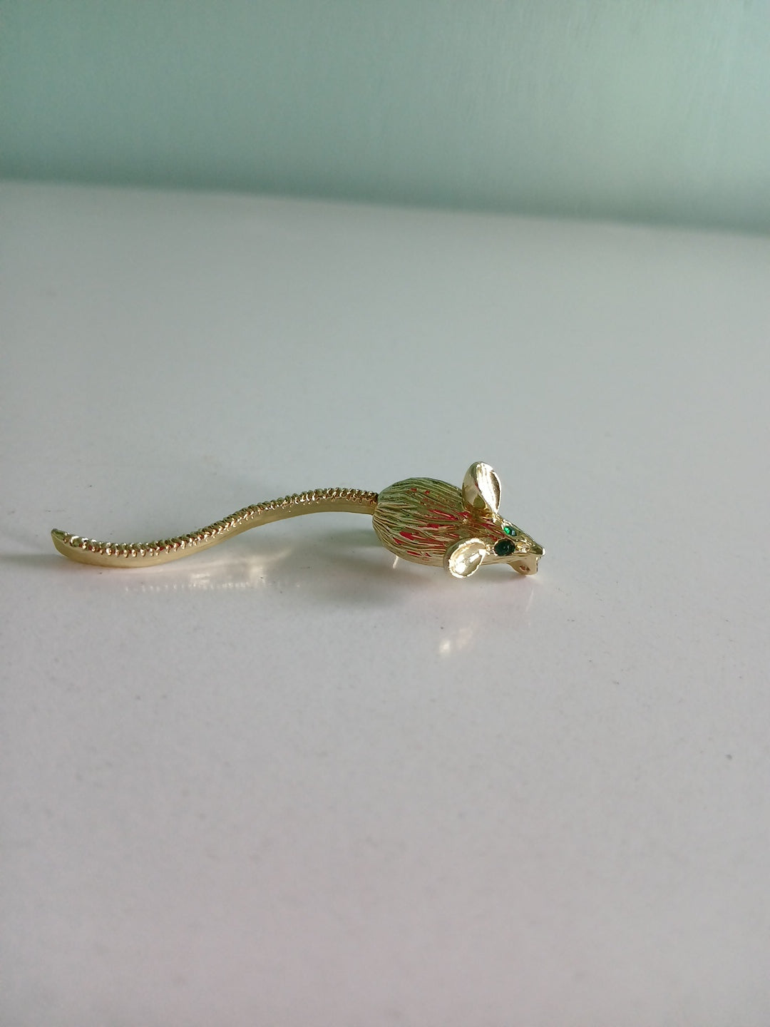 Gold Mouse Pin/Brooche with  Mobile Long Tail & Green Stones for Eyes