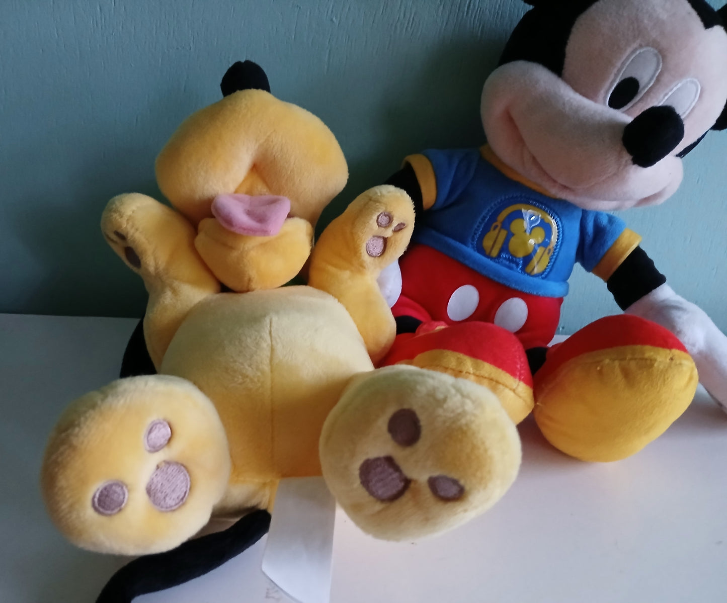 Singing Mickey & plush Pluto puppy- Disney JR Clubhouse The Hot Dog Song (watch VIDEO)