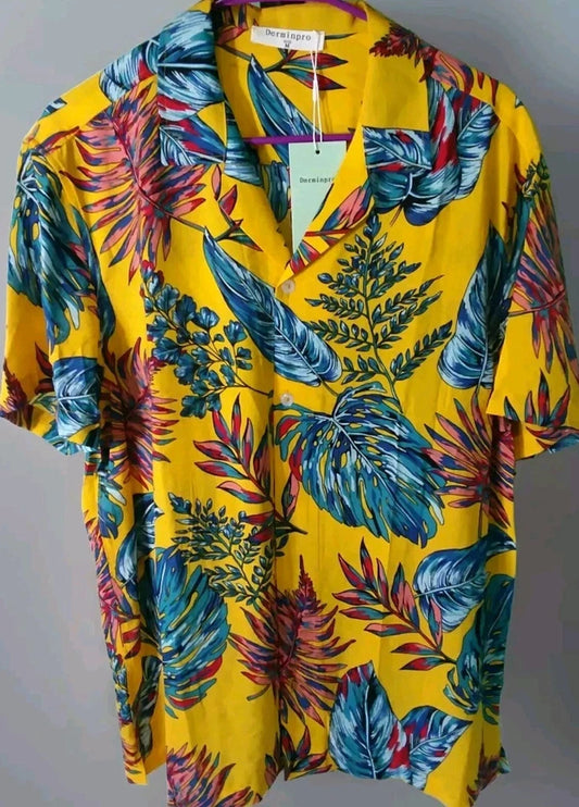 Brand New Men's Beach Shirt Hawaiian All Over Print Size M