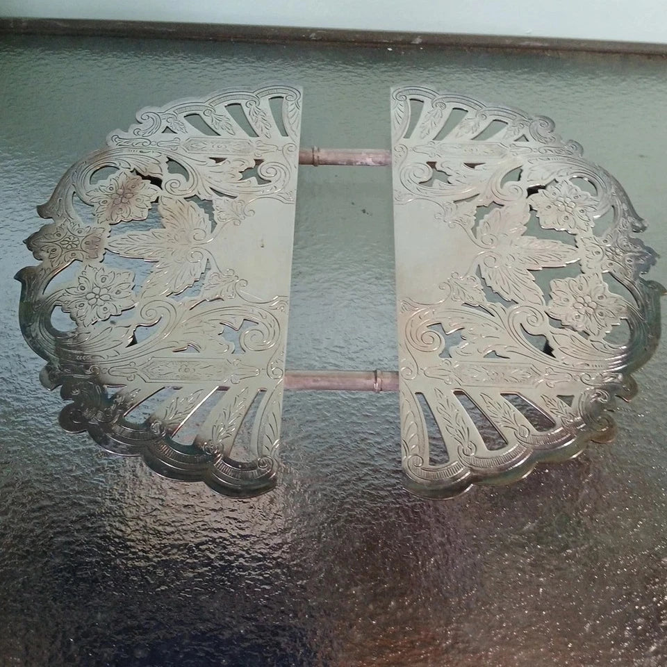 Vintage Trivet 'Walace Silverplate'