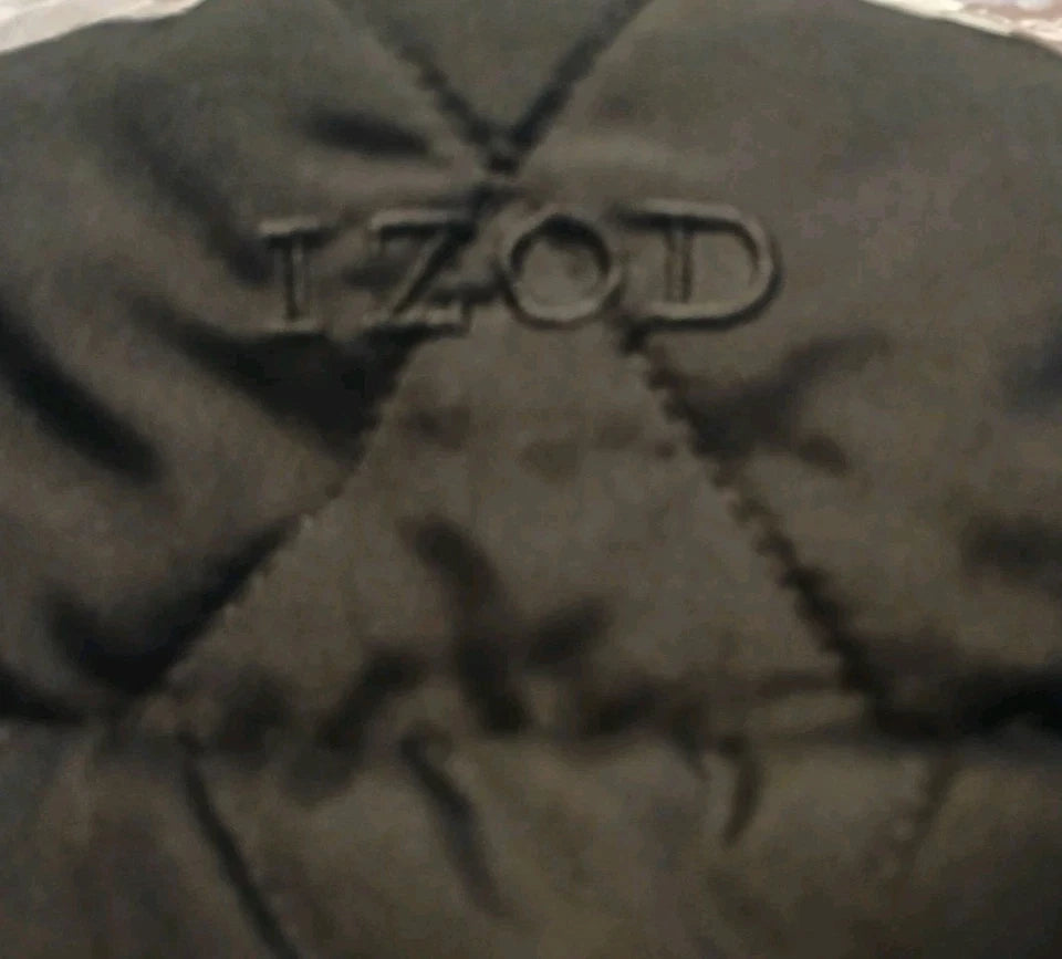 IZOD reversible Ladies Vest - Large - Black Puffer/White Shell